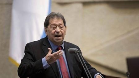 وفاة بنيامين بن العيزر الوزير السابق في جيش الاحتلال