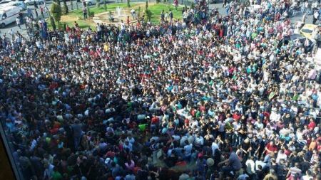  عشرات الآلاف يشيعون جثمان أحمد أبو العز حلاوة في نابلس