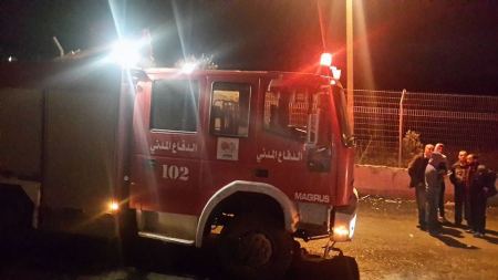 برطعة | تماس كهربائي في مشغل خياطة والدفاع المدني يتدخل