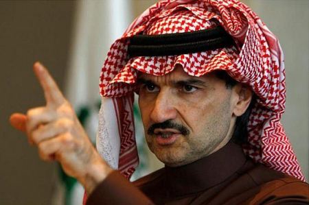 الوليد بن طلال ... حان وقت قيادة المرأة للسيارة