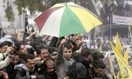صربيا تمنح محمد دحلان و5 من معاونيه جنسيتها