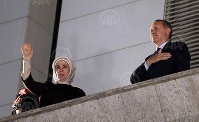  أردوغان : تركيا دفنت بصناديق الاقتراع من حاول مس استقلالها بسوء