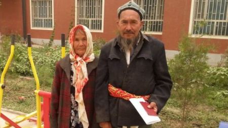 الصين : زفاف في بيت العجزة !!