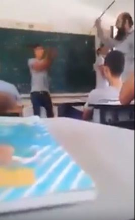 فيديو ... توقيف مدرس في غزة ضرب تلاميذه بعنف