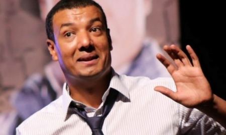 الشاعر المصري هشام الجخ متردد بشأن زيارته الى الناصرة