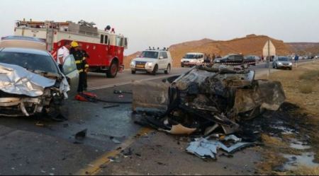 مصرع شخصين بحادث طرق على طريق ايلات