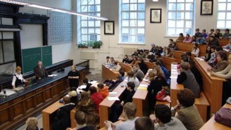 118 منحة دراسية روسية الى طلاب الاردن