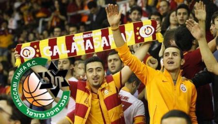 جمهور فريق غلطة سراي التركي لـ فريق مكابي تل ابيب : الجحيم بانتظاركم