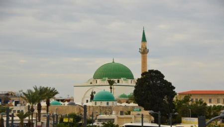 هل سيتم حظر الاذان في المساجد بالداخل الفلسطيني المحتل ؟