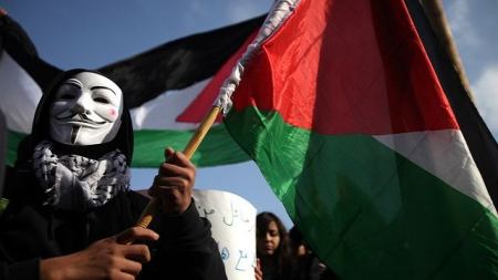 مجموعة الهاكرز أنونيموس تهاجم المئات من مواقع الوزارات والمنظمات الاسرائيلية 