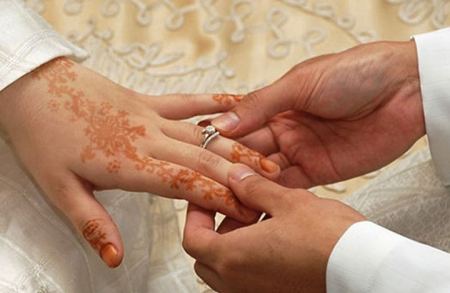 الأردن ... السلطات توقف زواج طفلة سورية من رجل في الخمسينيات من عمره 
